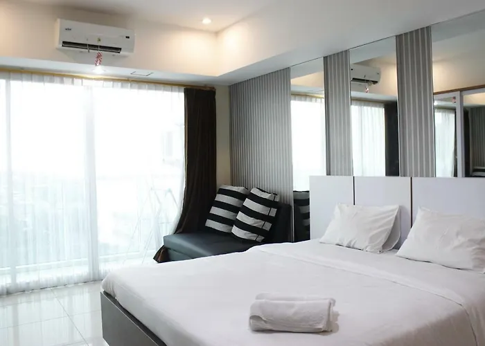 Bright Studio @ Tamansari La Grande Apartment By Travelio